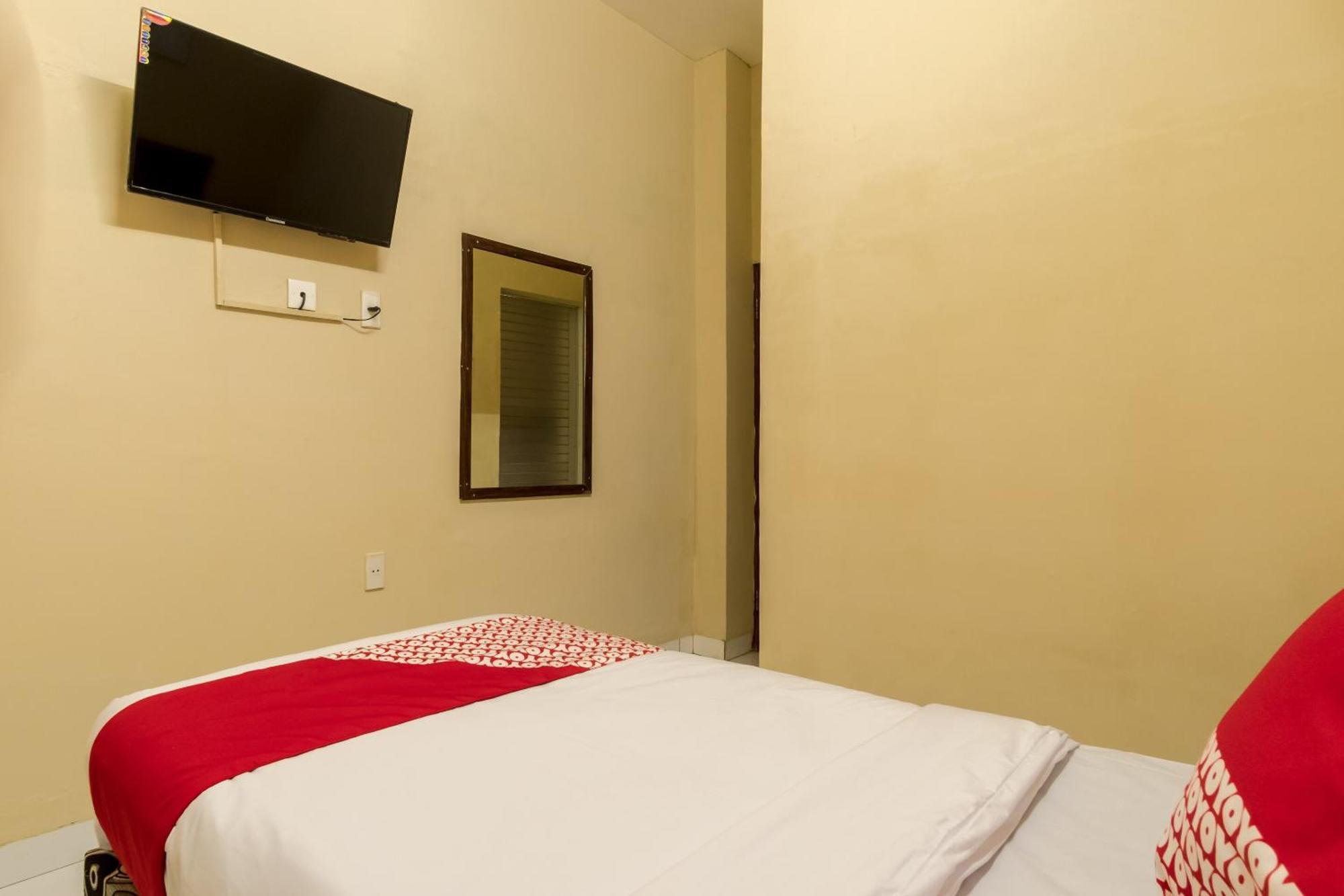 Capital O 615 Residence Puri Hotel Syariah เมดาน ภายนอก รูปภาพ